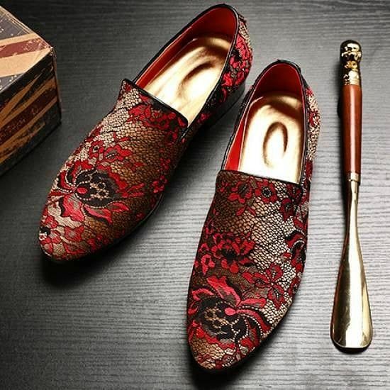 New Fashion Embroidered Men's Slip-On Shoes
