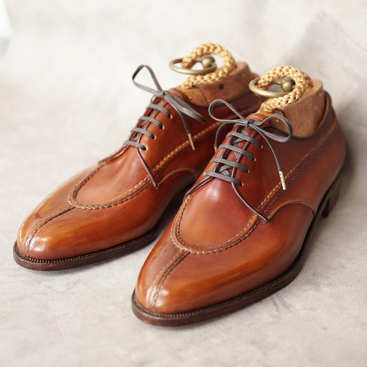 Fully hand-stitched dress shoe