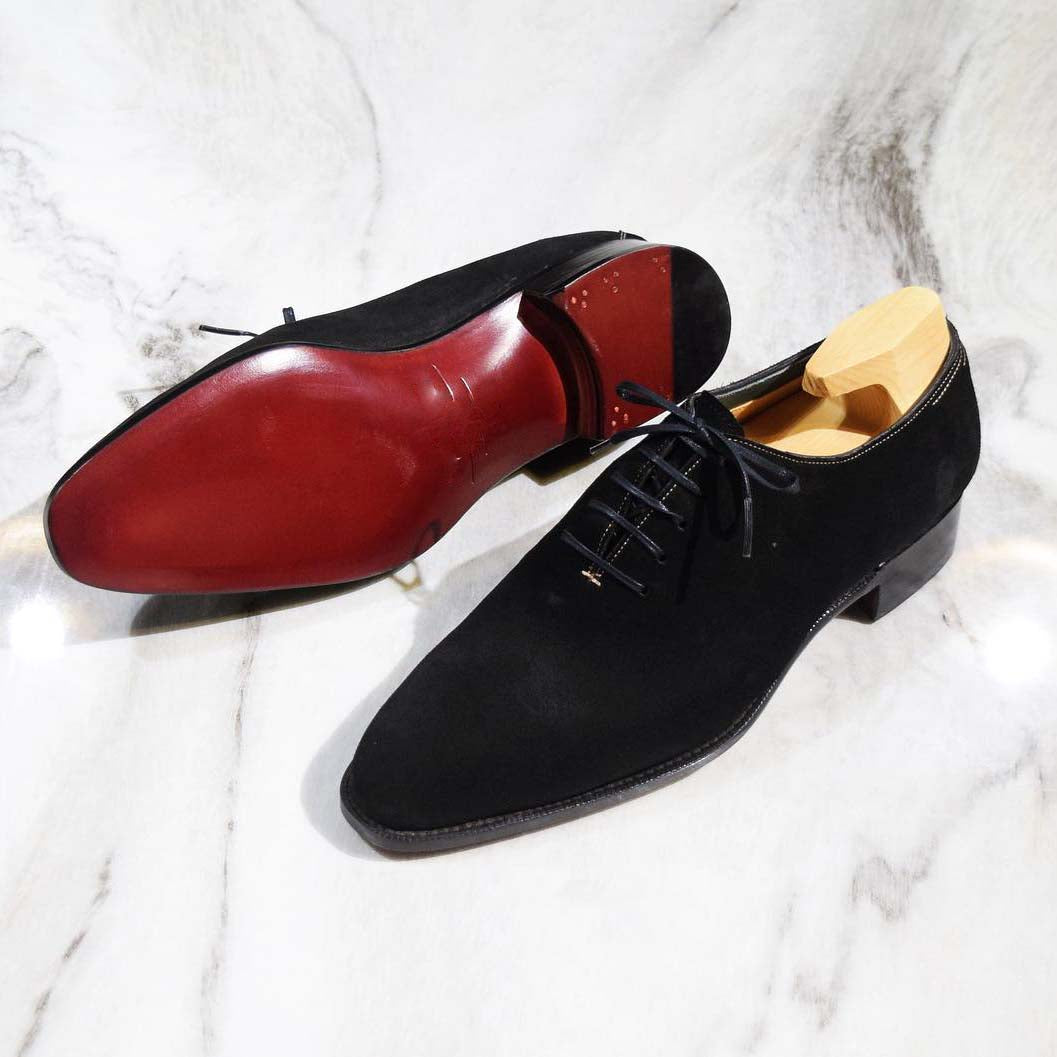 Simple atmosphere suede red bottom dress shoe